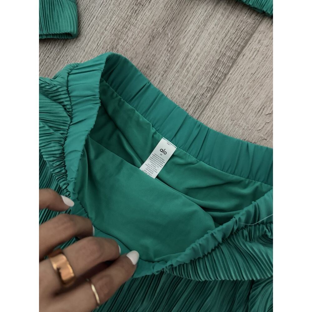Alo Tennis Skirt Womens NWT Spruce Green Micro Plisse Athletic Pleated Mini Yoga - Picture 5 of 10